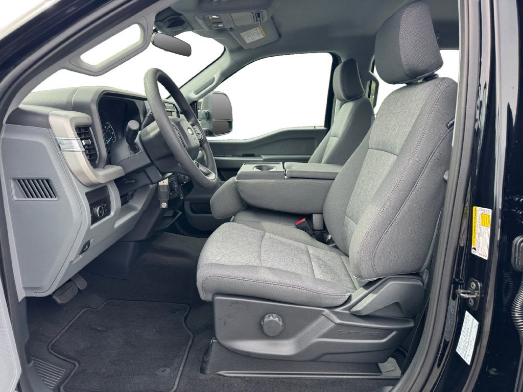 2027 Ford F-350SD XL