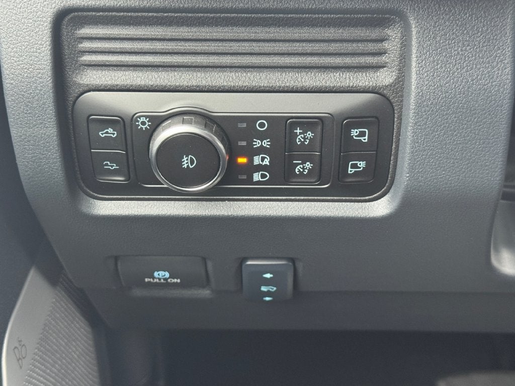 2027 Ford F-350SD Platinum