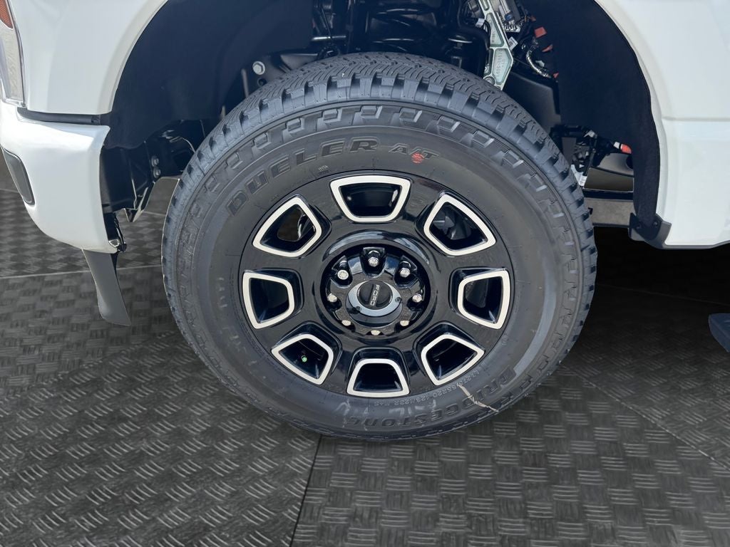 2027 Ford F-350SD Platinum