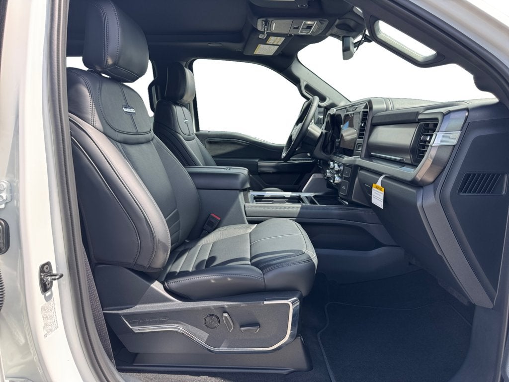 2027 Ford F-350SD Platinum