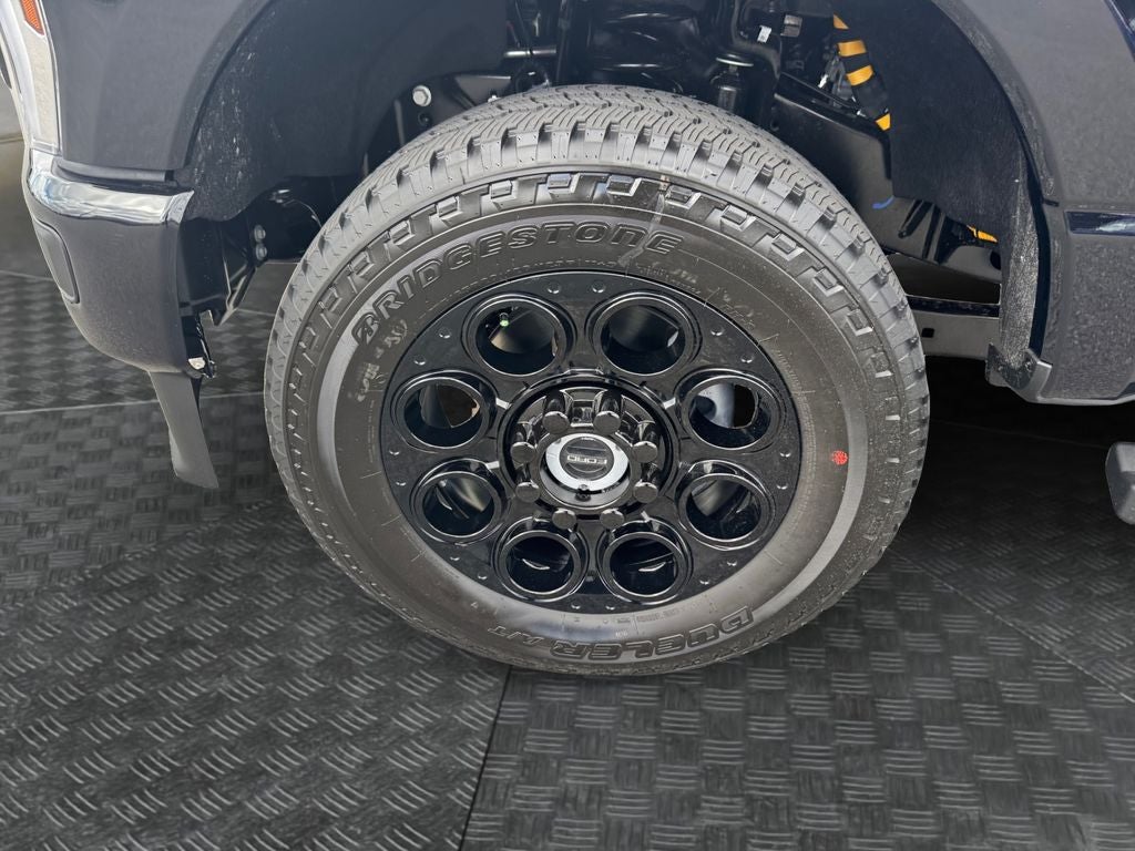 2027 Ford F-350SD Lariat