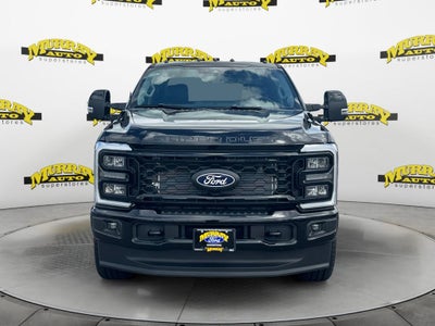 2027 Ford F-350SD Lariat