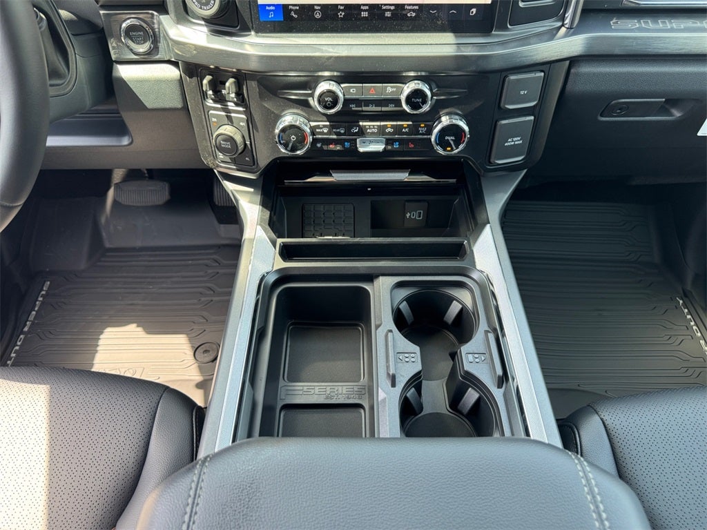 2025 Ford F-350SD Lariat