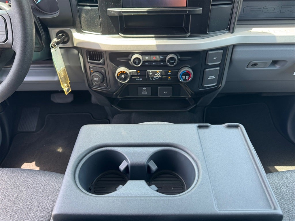 2025 Ford F-350SD XL