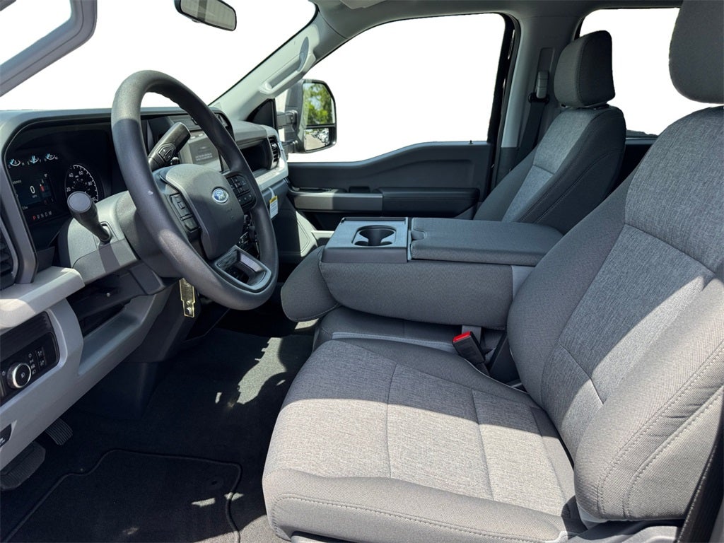 2025 Ford F-350SD XL