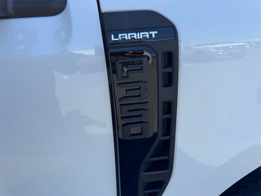 2025 Ford F-350SD Lariat