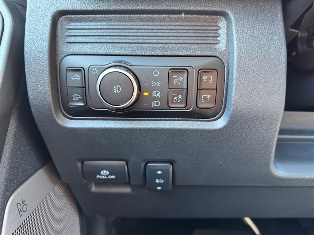 2025 Ford F-350SD Lariat