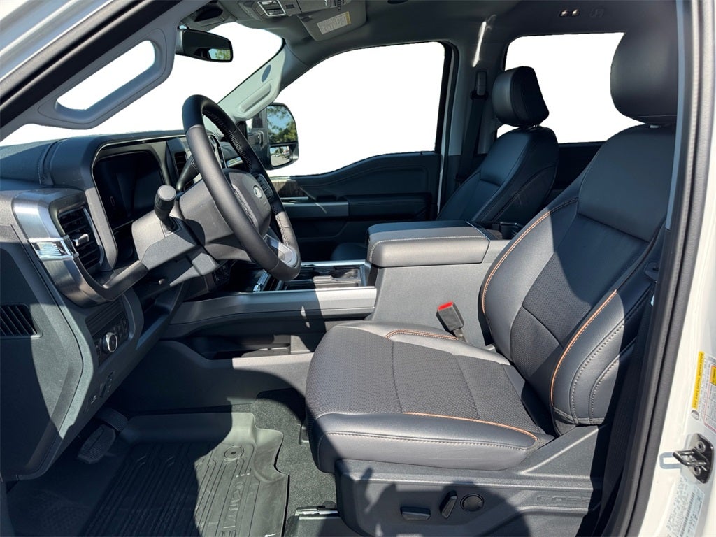 2025 Ford F-350SD Lariat