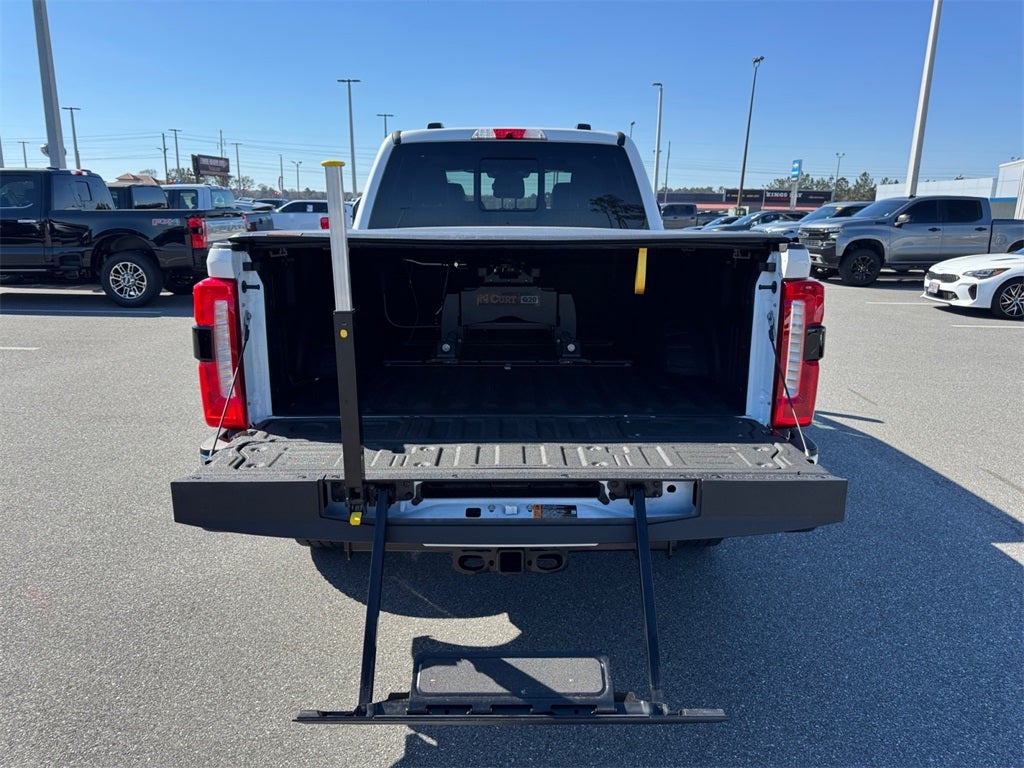 2025 Ford F-350SD Lariat