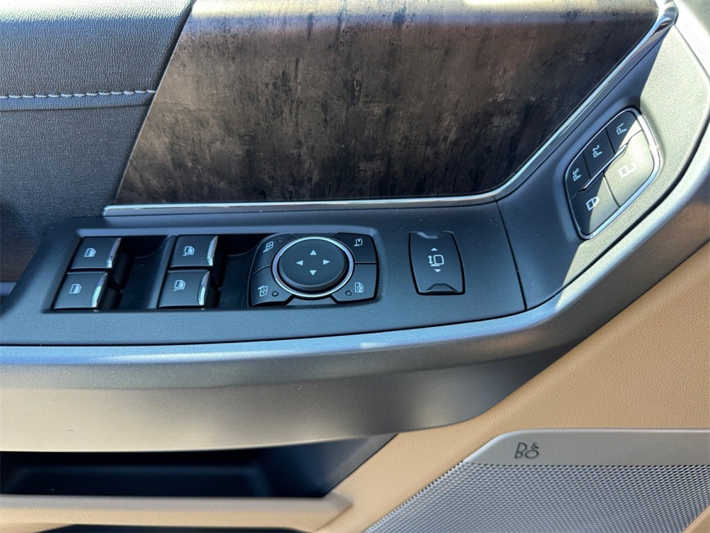 2025 Ford F-350SD Lariat