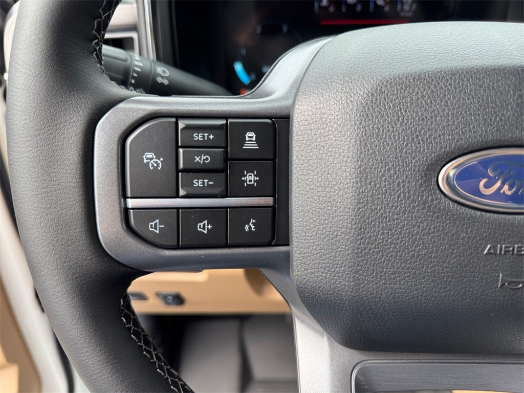 2025 Ford F-350SD Lariat