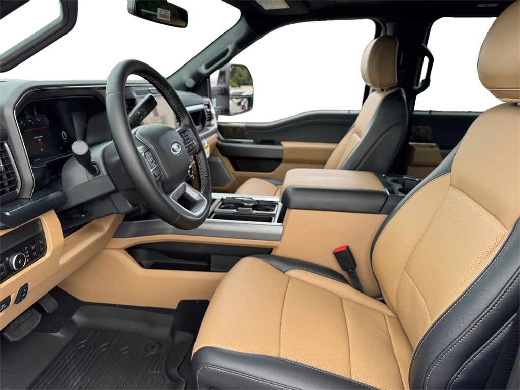 2025 Ford F-350SD Lariat