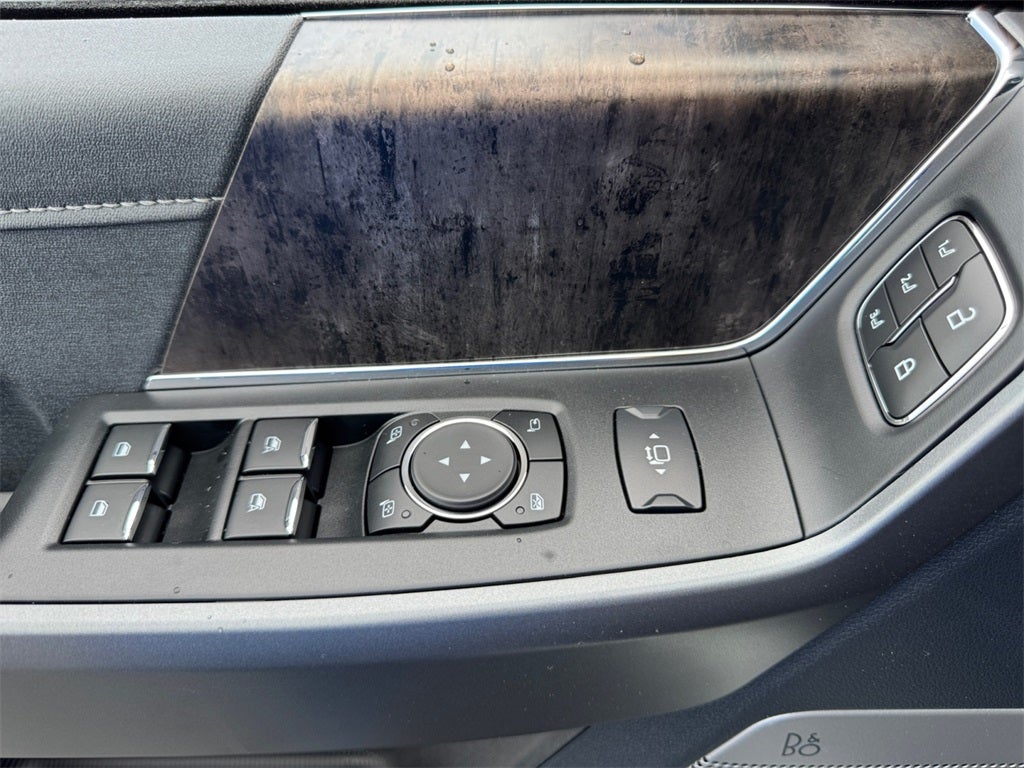 2025 Ford F-350SD Lariat