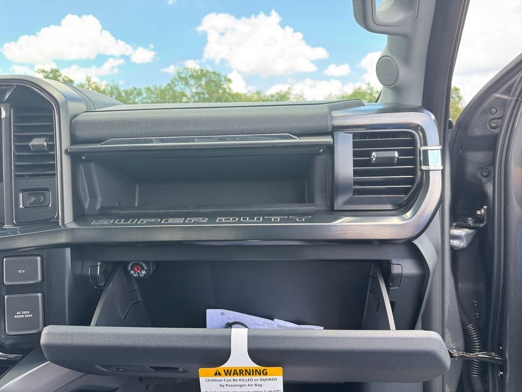 2026 Ford F-350SD Lariat