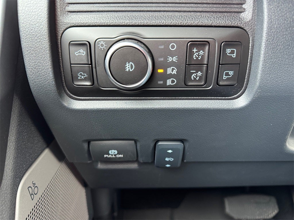 2025 Ford F-350SD Lariat