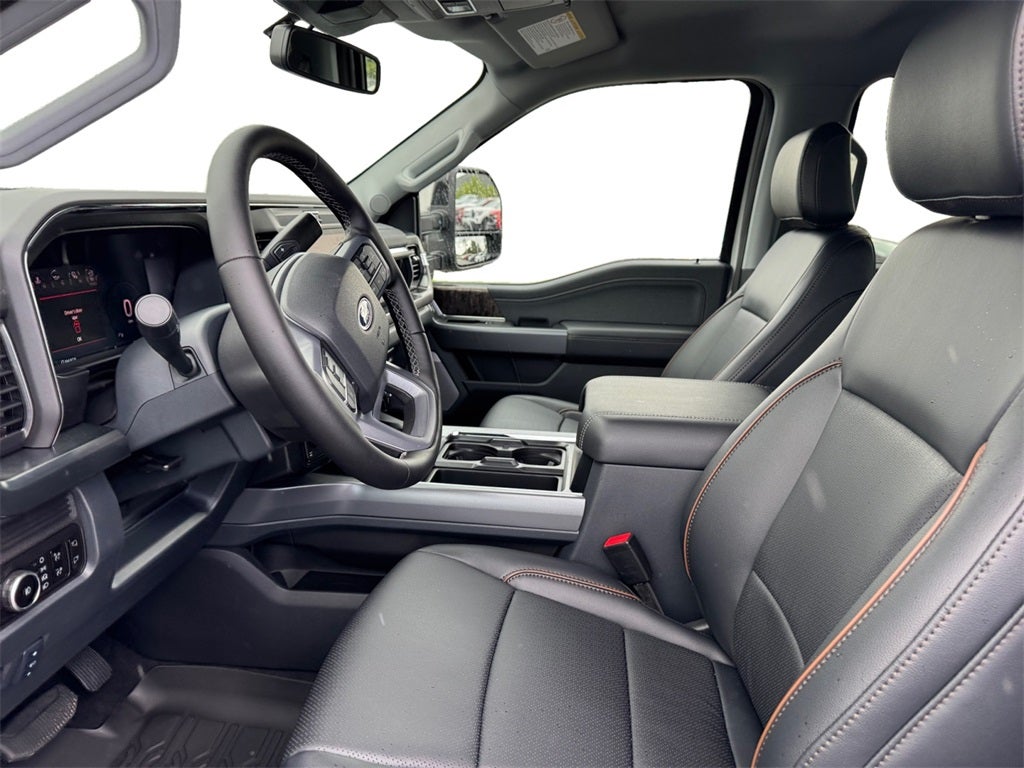 2025 Ford F-350SD Lariat