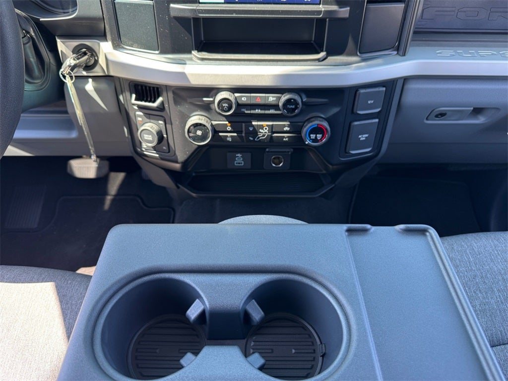 2025 Ford F-350SD XL