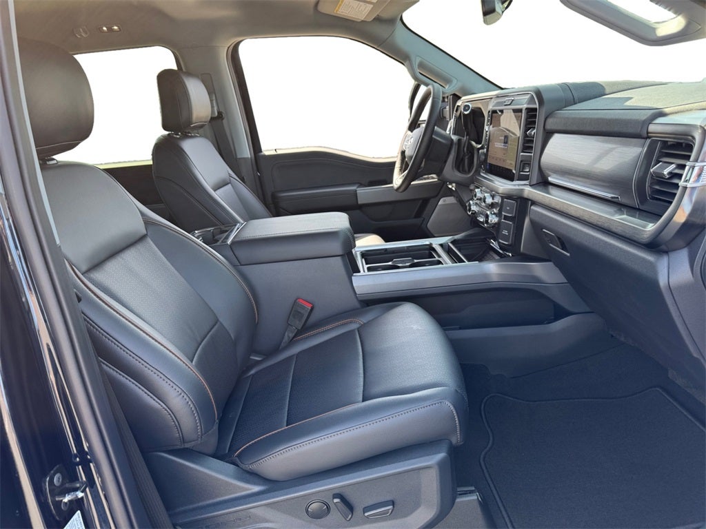 2025 Ford F-350SD Lariat