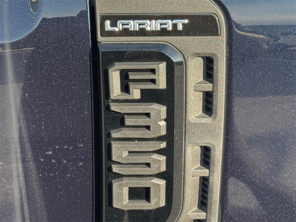 2025 Ford F-350SD Lariat