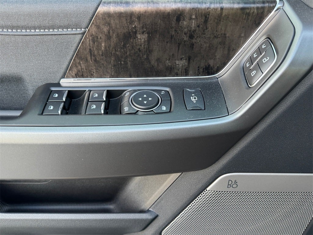 2025 Ford F-350SD Lariat