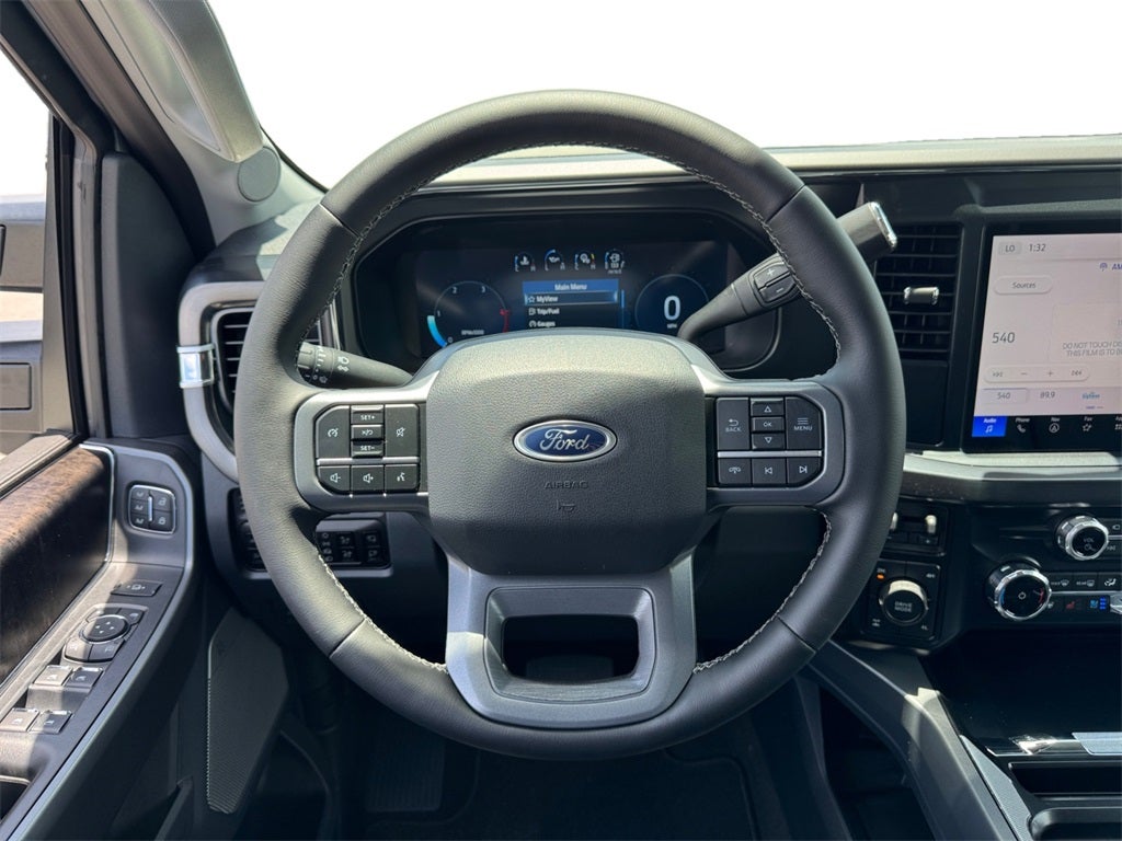 2025 Ford F-350SD Lariat