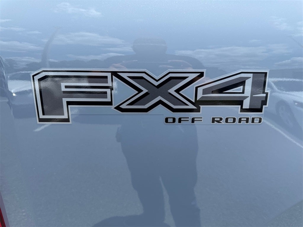 2025 Ford F-350SD Lariat