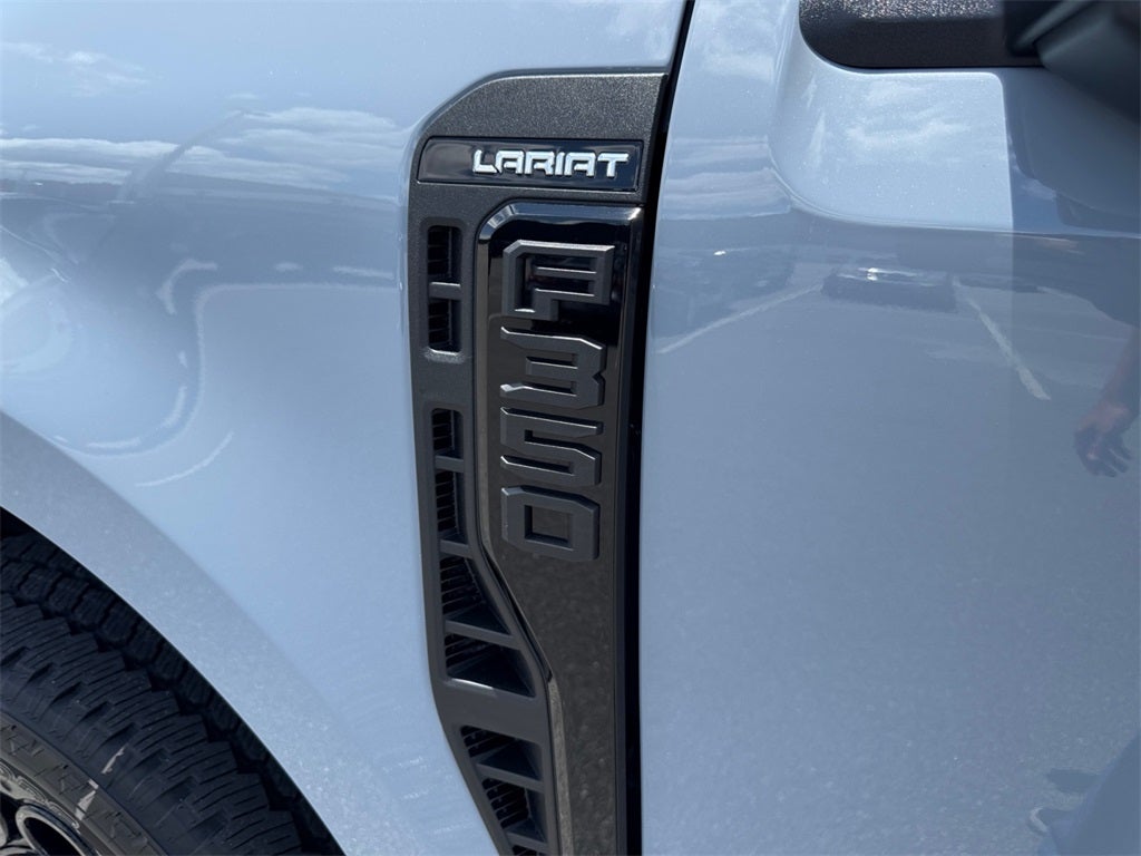 2025 Ford F-350SD Lariat