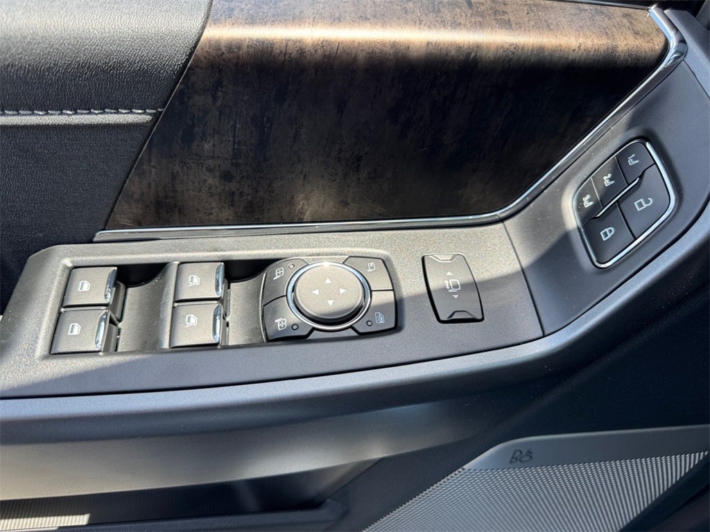 2025 Ford F-350SD Lariat