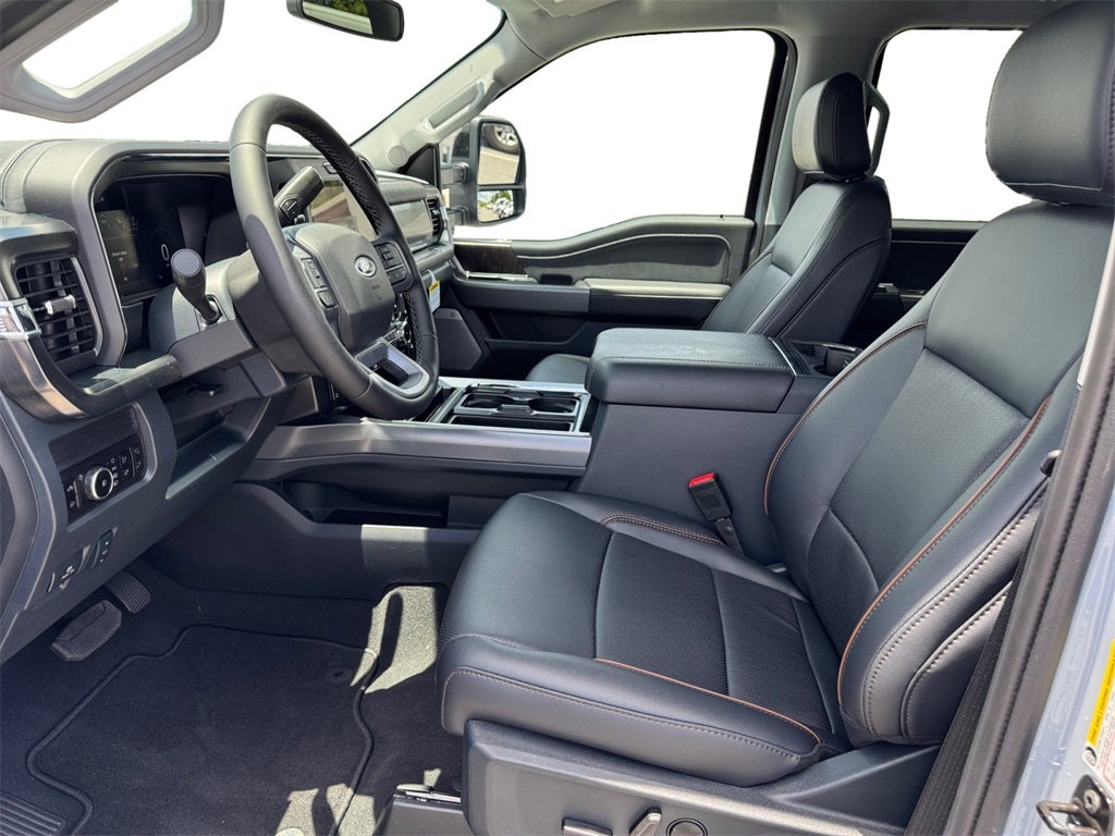 2025 Ford F-350SD Lariat