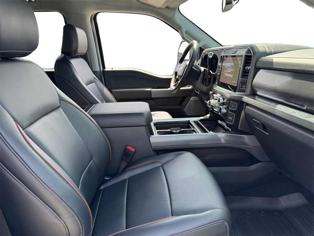 2025 Ford F-350SD Lariat