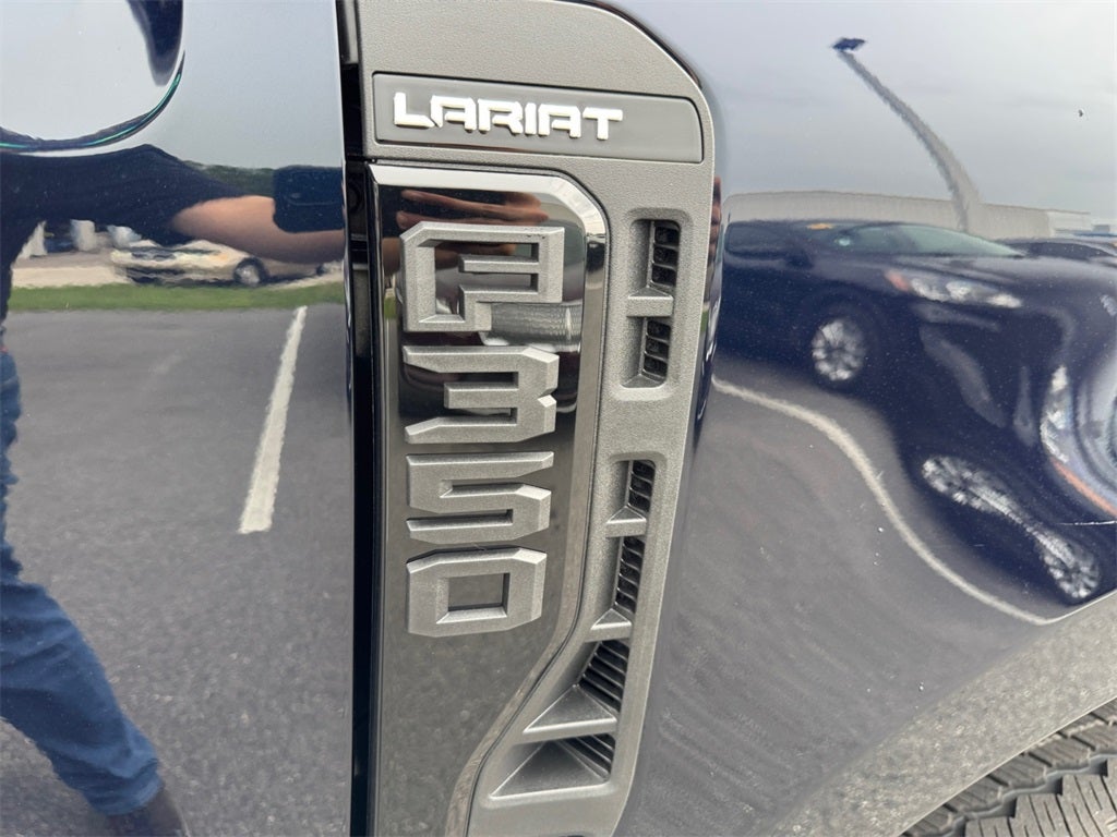 2025 Ford F-350SD Lariat