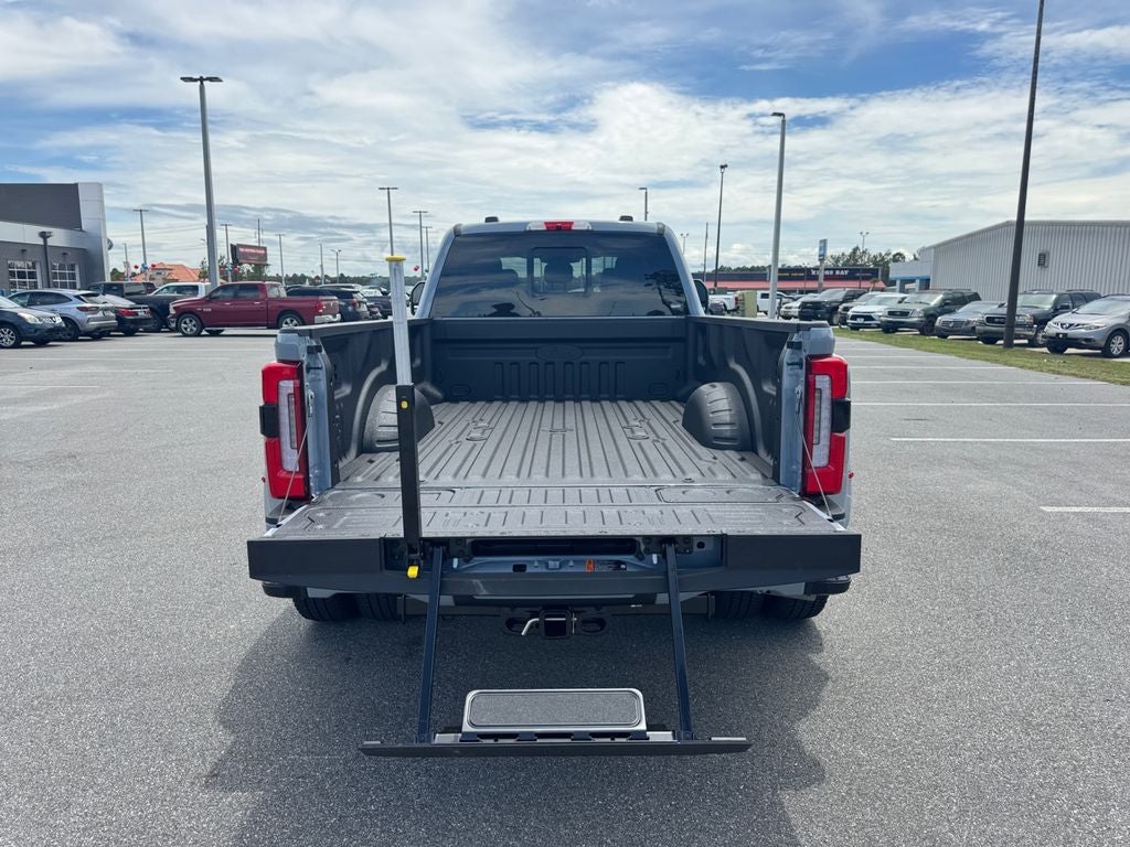 2026 Ford F-350SD Platinum DRW