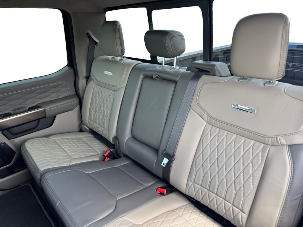 2026 Ford F-350SD Platinum DRW