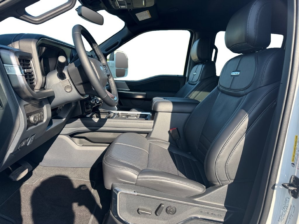 2026 Ford F-350SD Platinum DRW