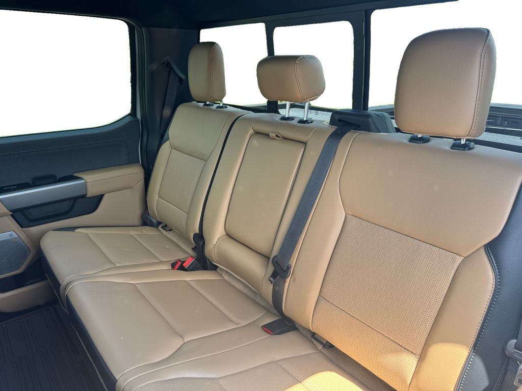 2026 Ford F-350SD Lariat DRW