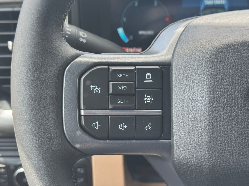 2026 Ford F-350SD Lariat DRW