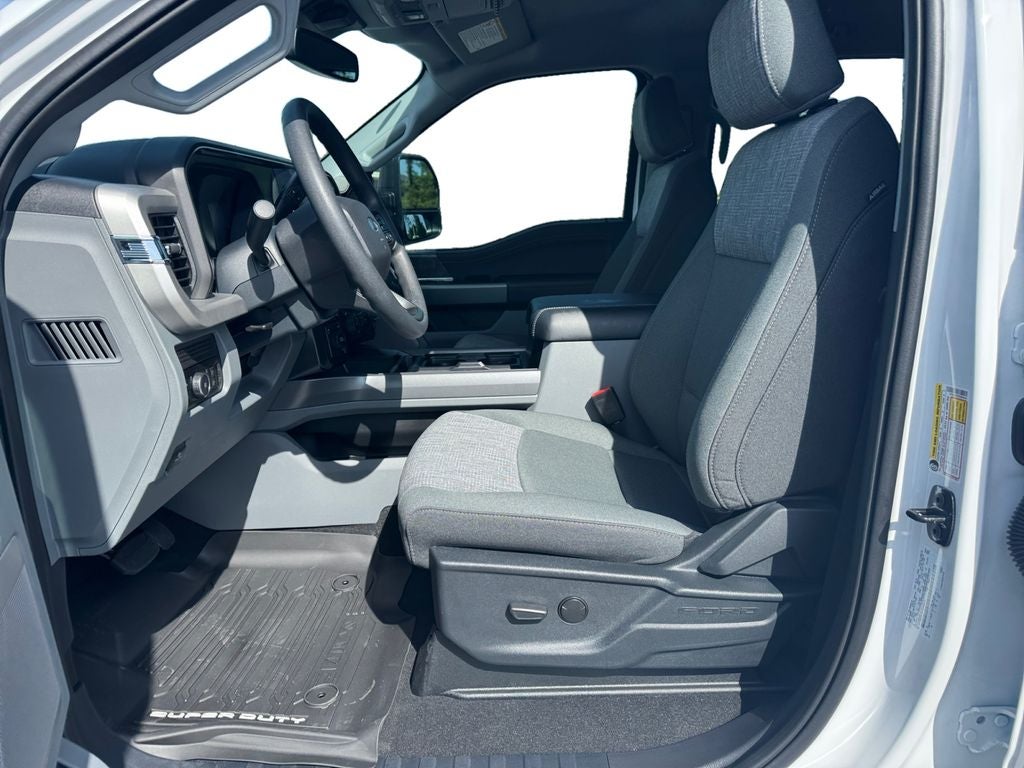 2026 Ford F-350SD XLT DRW