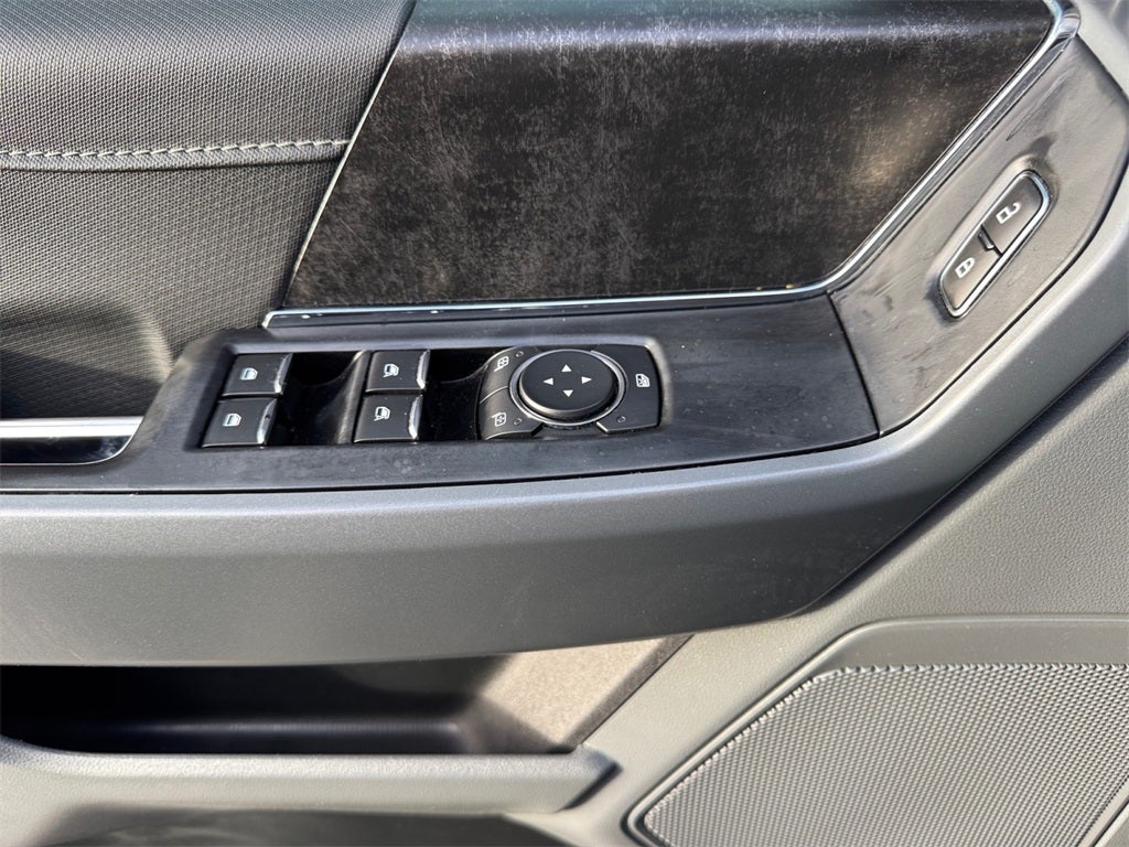 2023 Ford F-150 XLT 5.0 V8