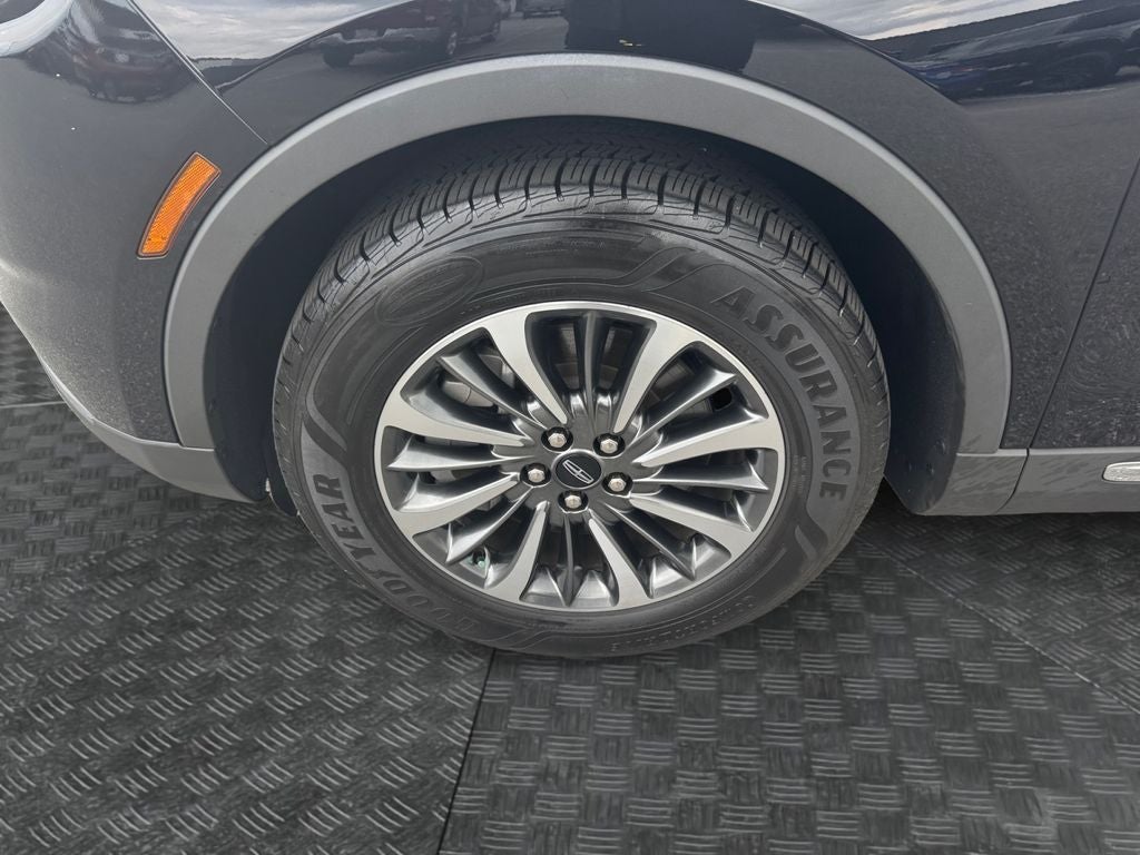 2022 Lincoln Nautilus Standard