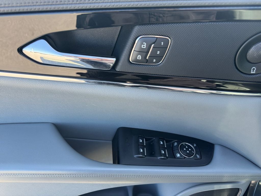 2021 Lincoln Nautilus Reserve