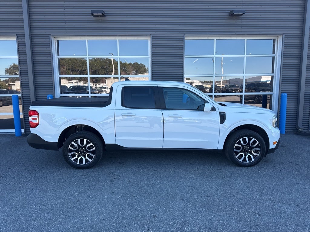 2023 Ford Maverick Lariat