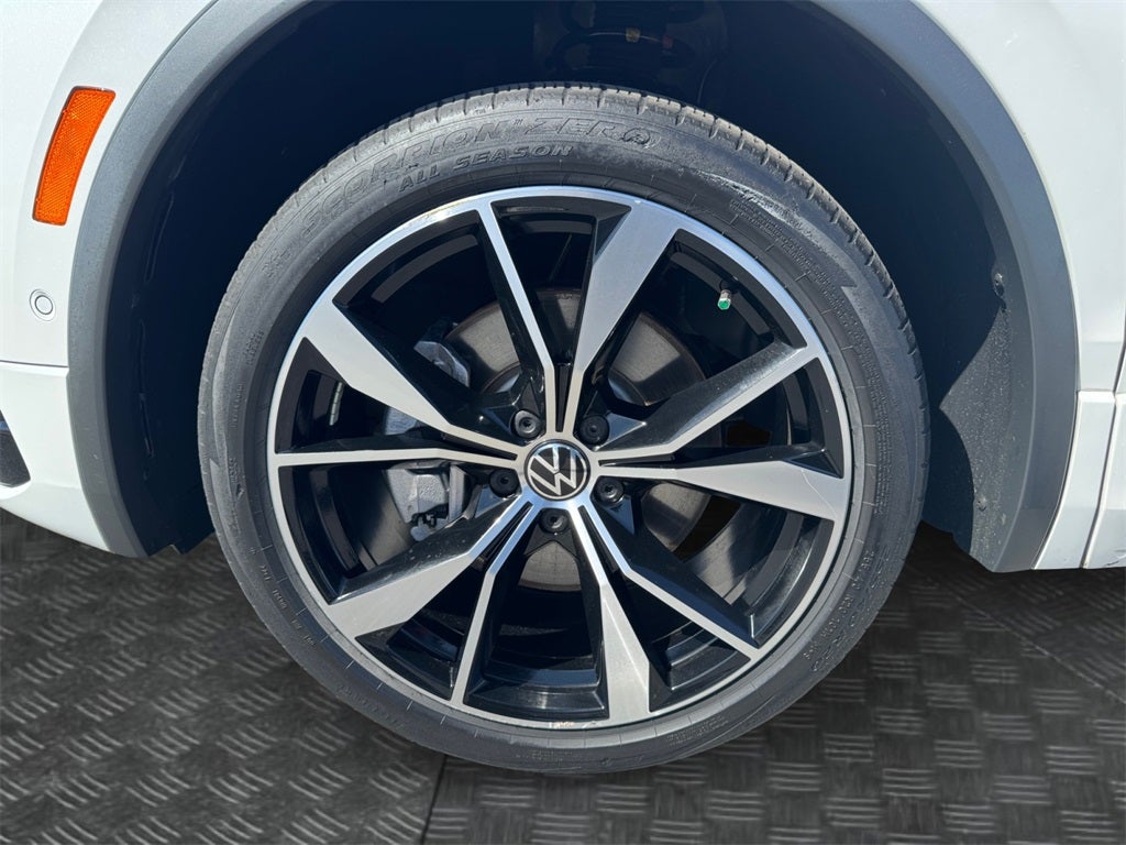 2022 Volkswagen Tiguan 2.0T SEL R-Line