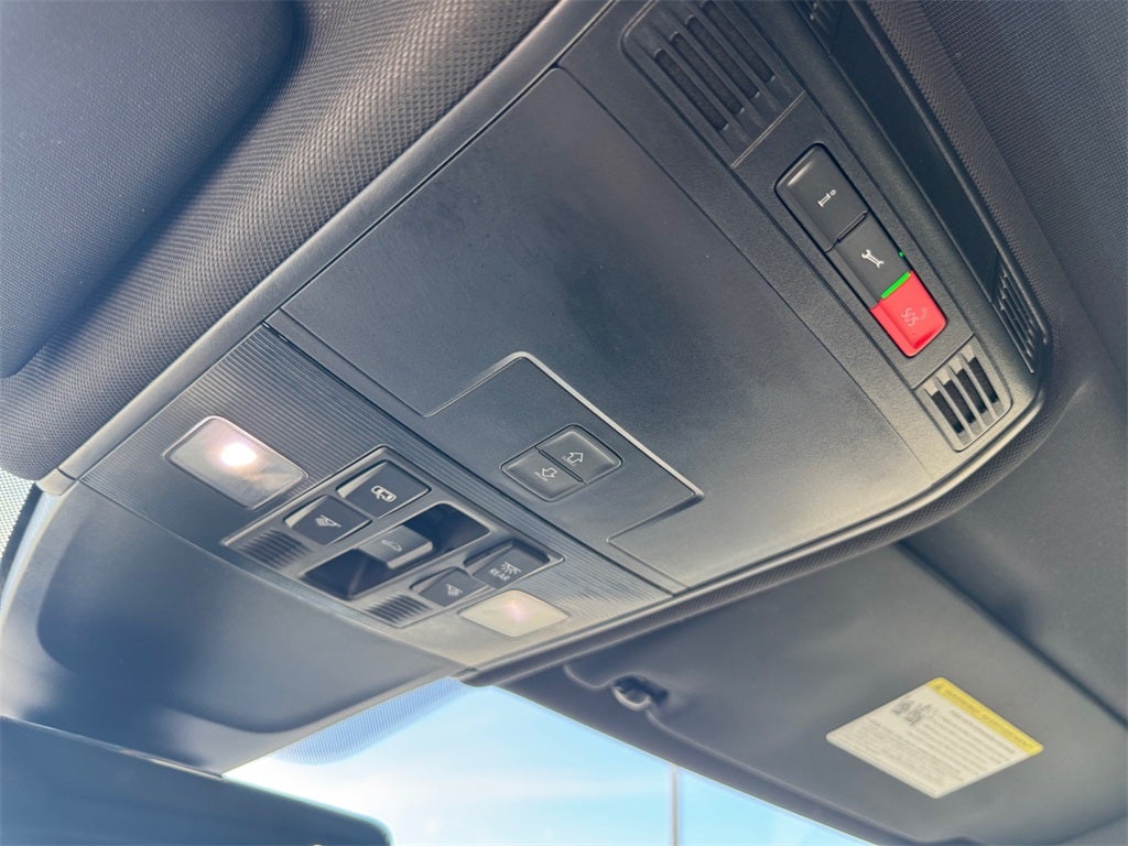 2022 Volkswagen Tiguan 2.0T SEL R-Line