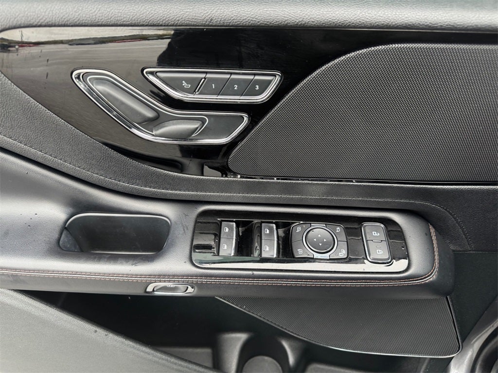 2021 Lincoln Aviator Standard