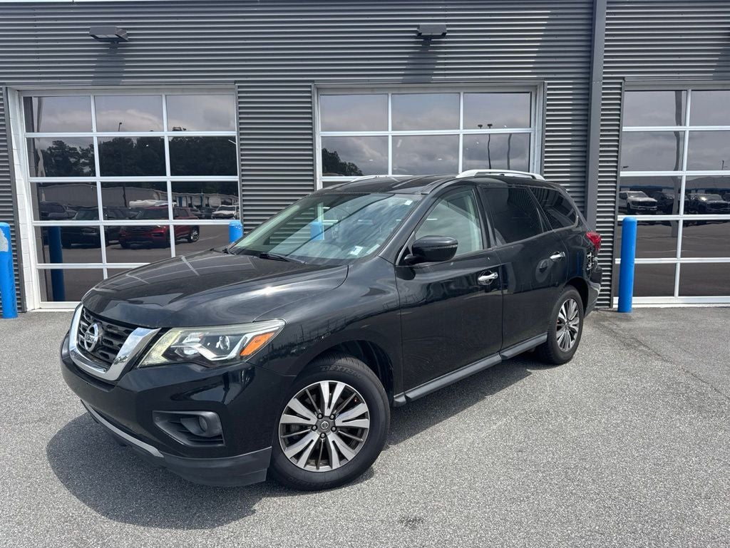 2019 Nissan Pathfinder SV