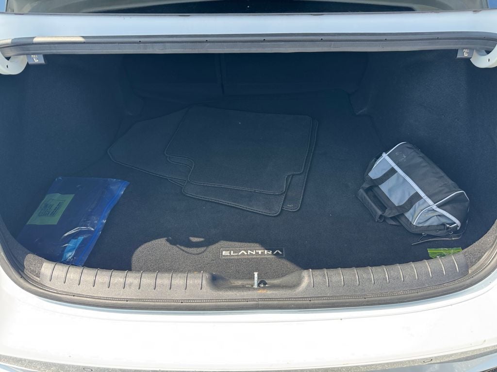 2022 Hyundai Elantra Limited