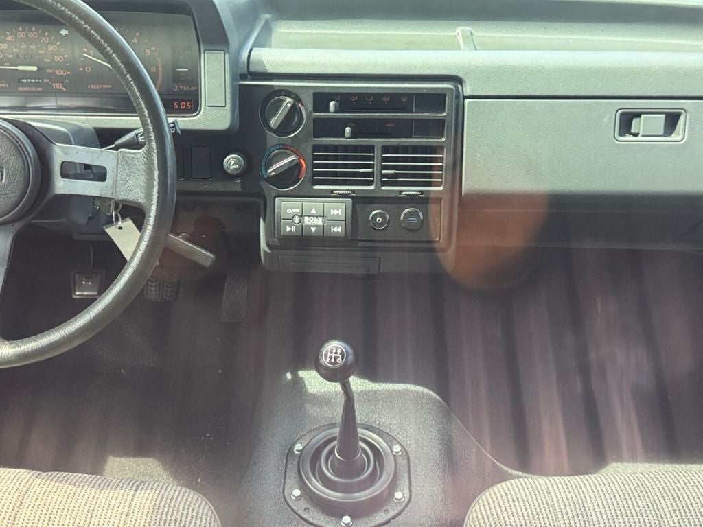 1991 Mazda Mazda B2200 B2200