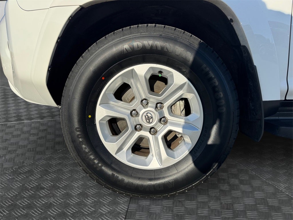 2024 Toyota 4Runner SR5