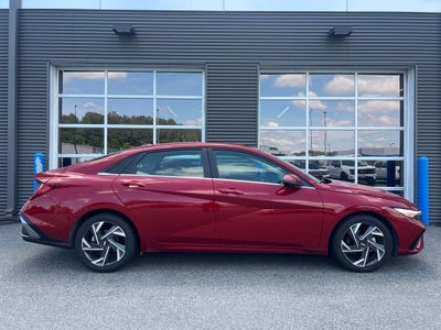 2024 Hyundai Elantra Limited