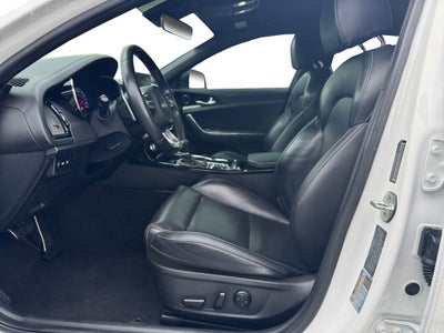 2022 Kia Stinger GT-Line